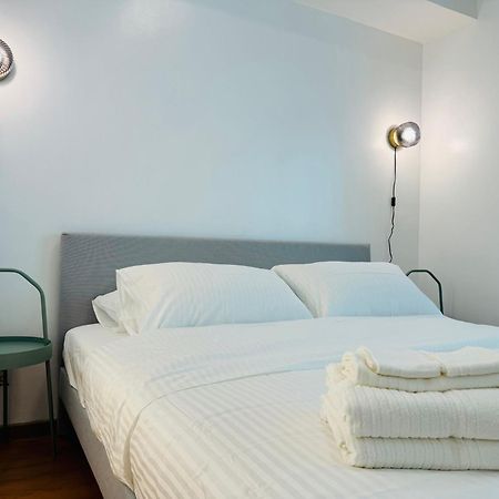 Avant At The Fort By Urban Realty Манила Экстерьер фото