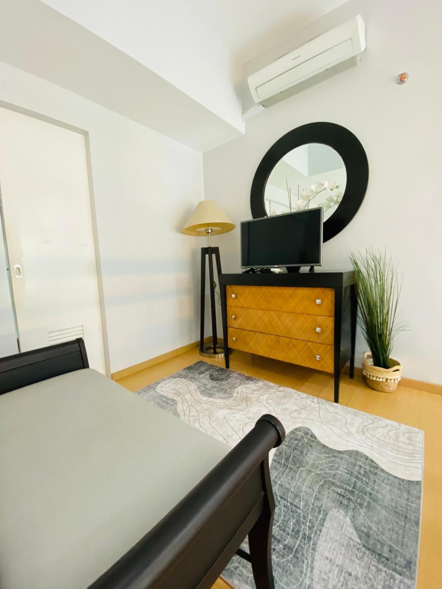 Avant At The Fort By Urban Realty Манила Экстерьер фото