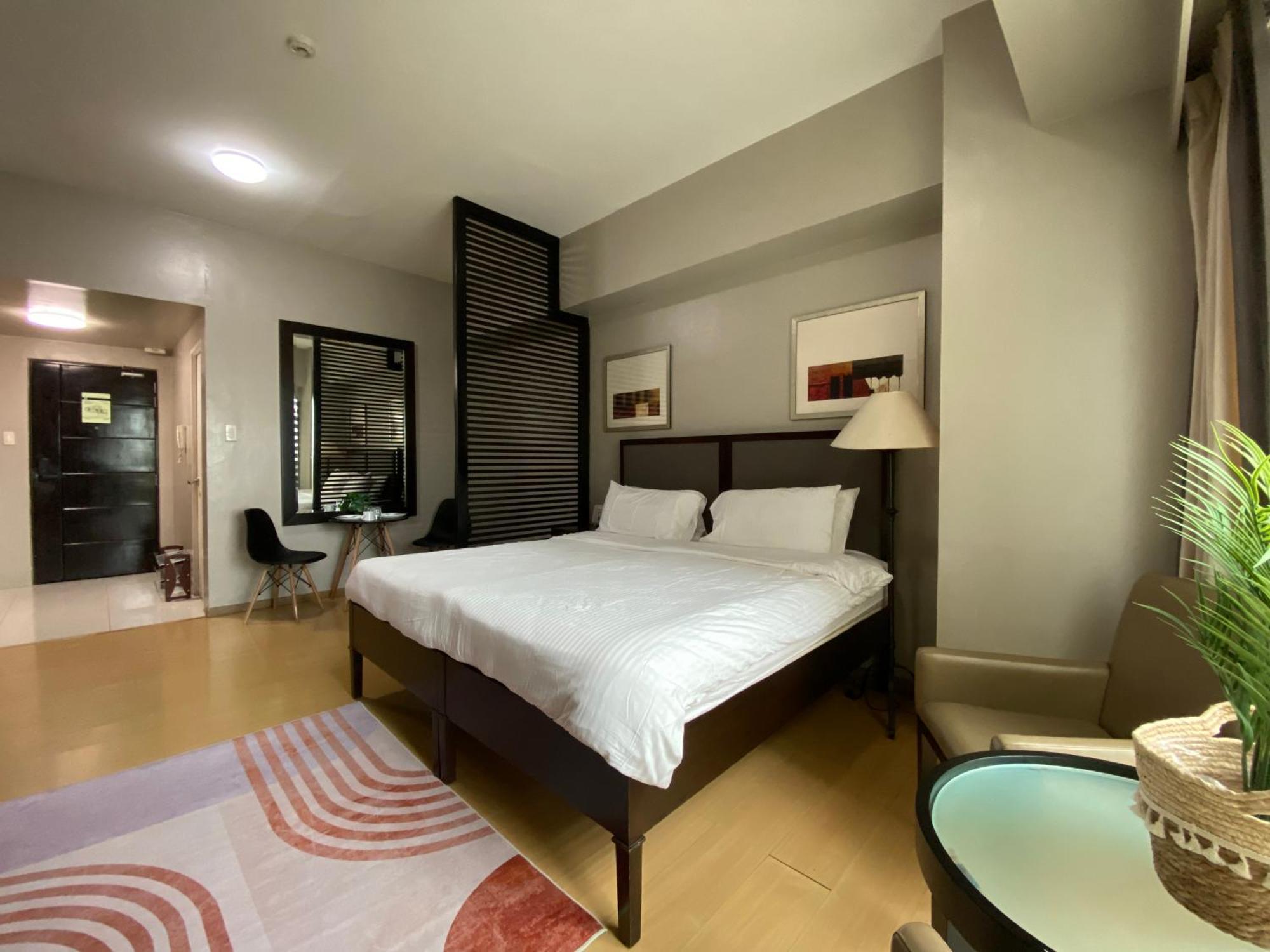 Avant At The Fort By Urban Realty Манила Экстерьер фото