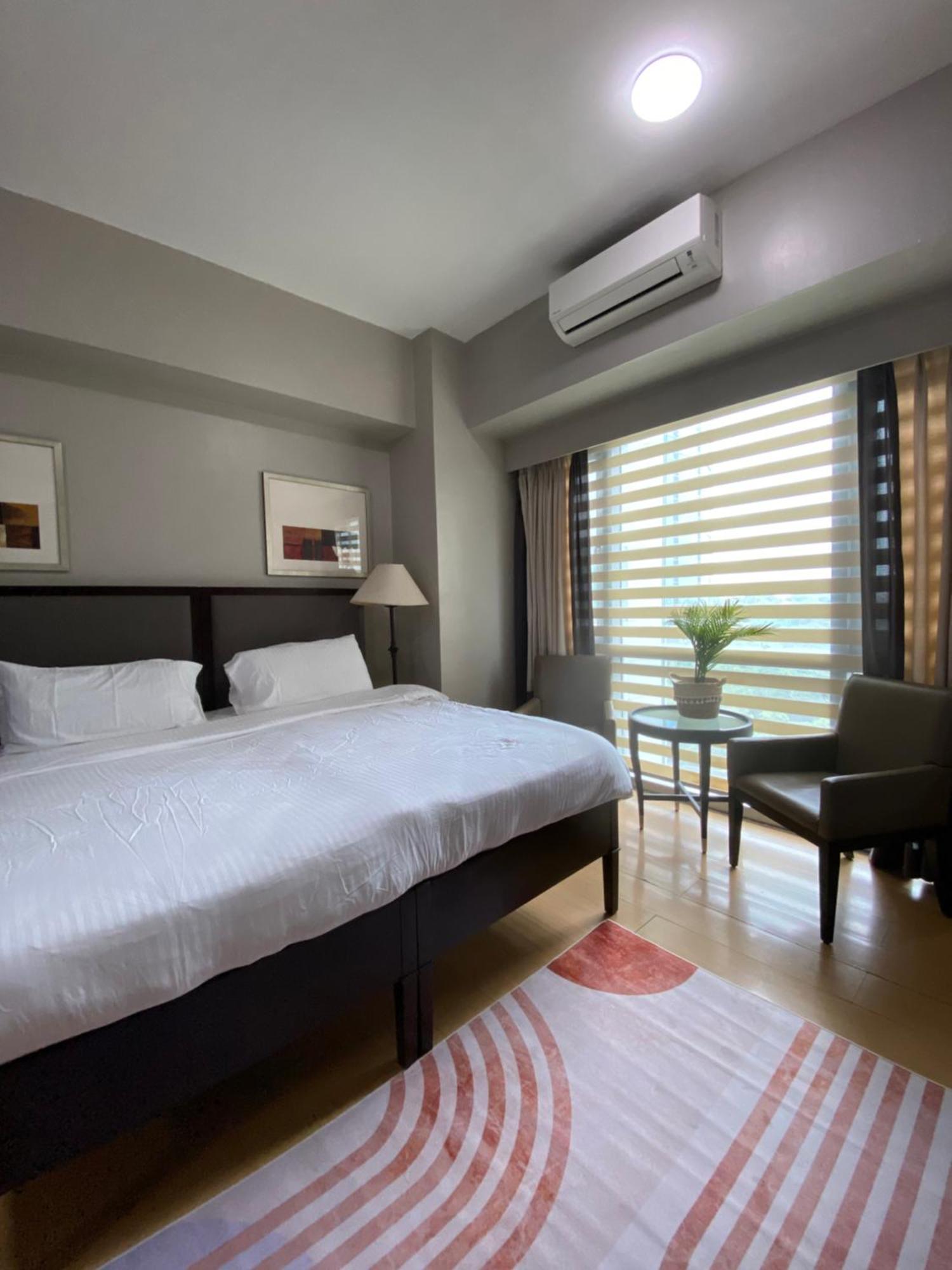 Avant At The Fort By Urban Realty Манила Экстерьер фото