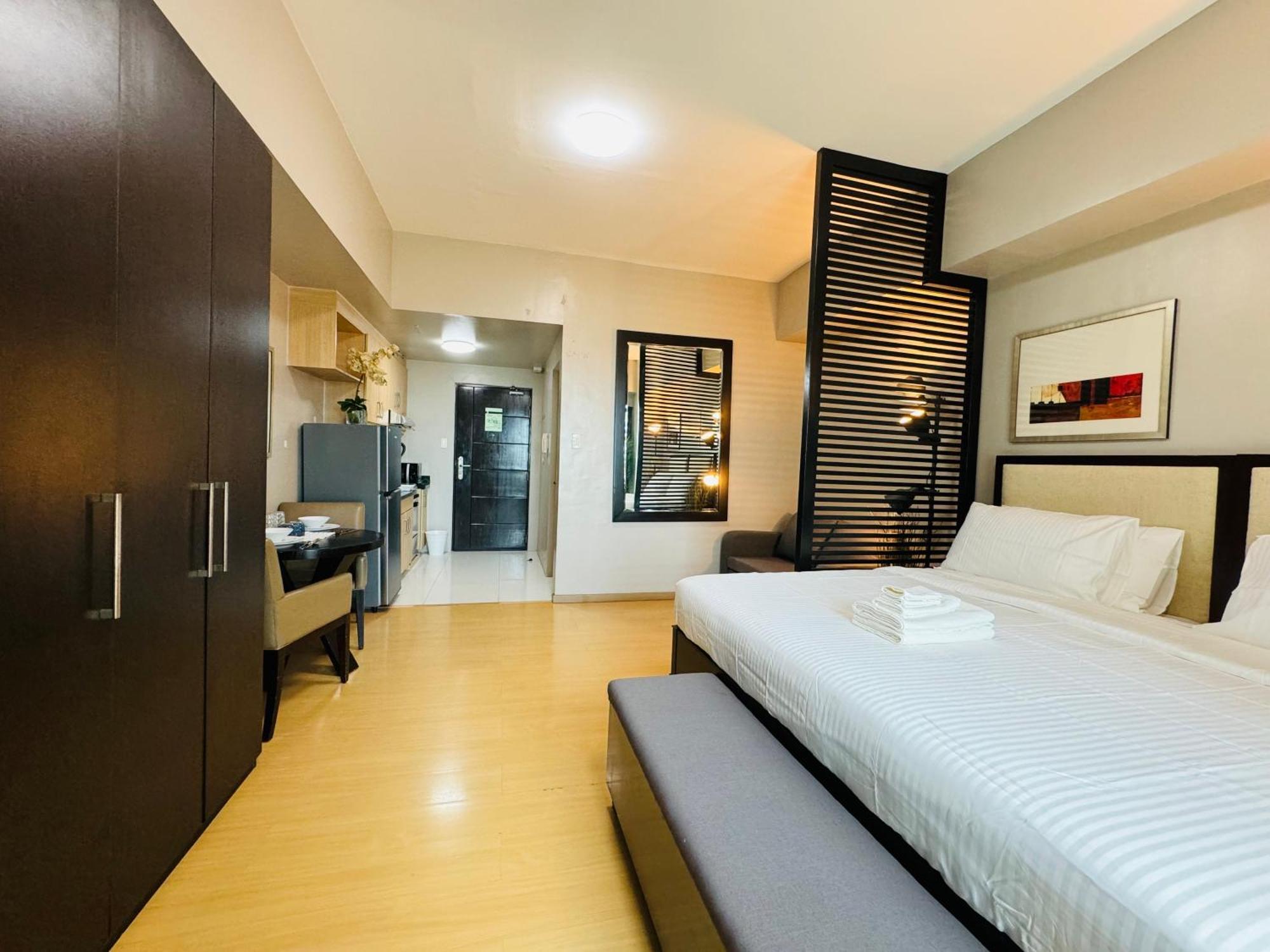 Avant At The Fort By Urban Realty Манила Экстерьер фото