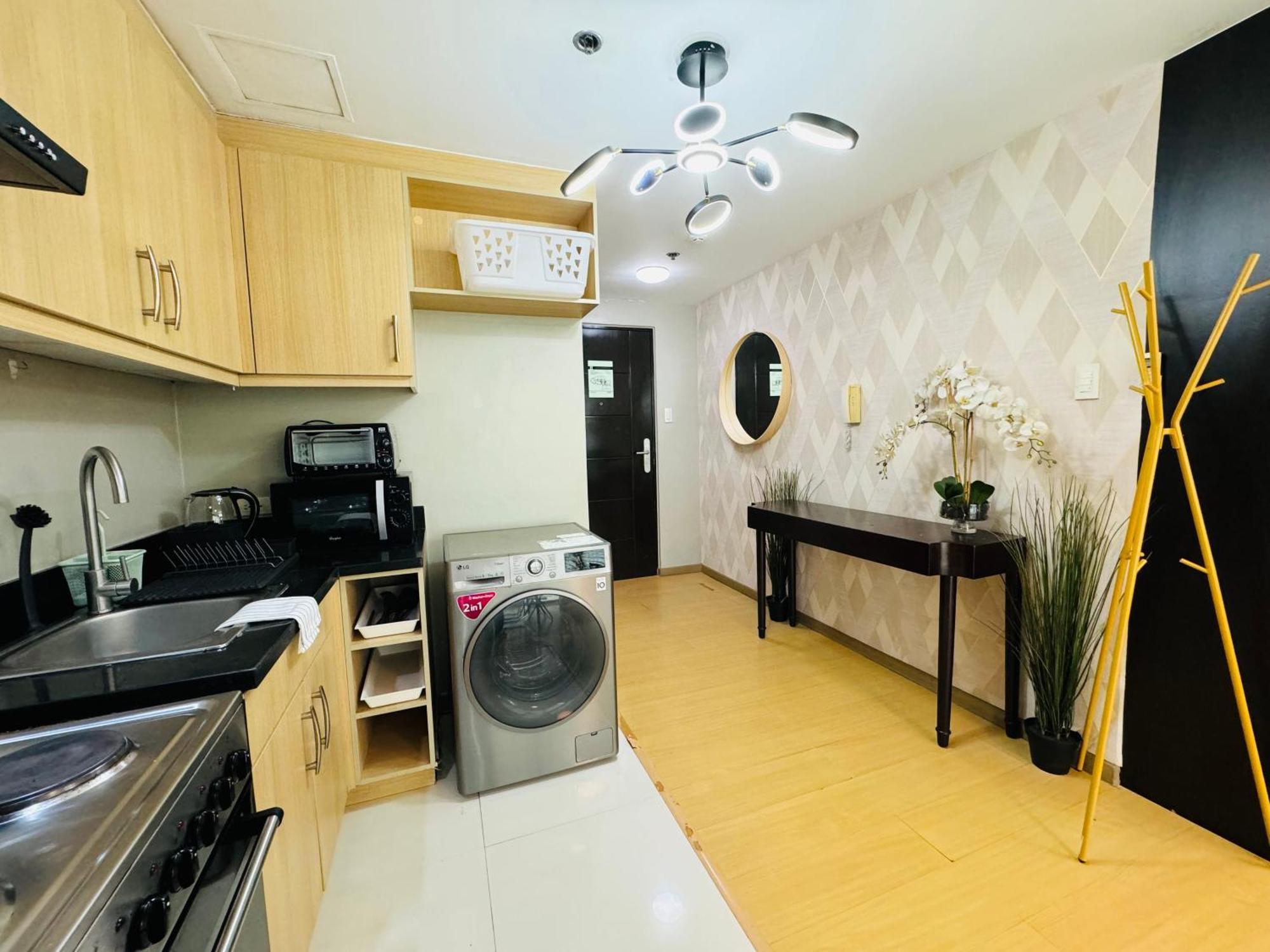 Avant At The Fort By Urban Realty Манила Номер фото
